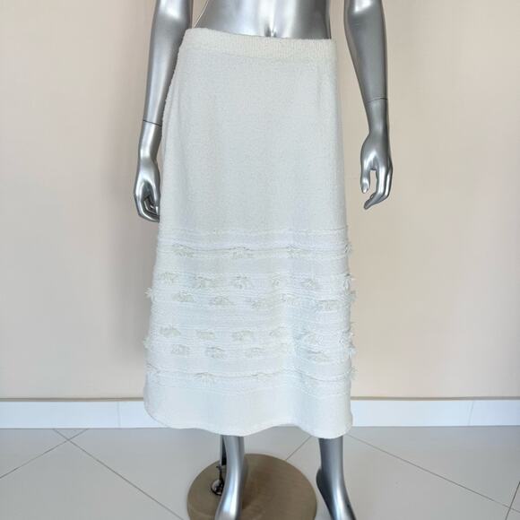 CHANEL long white skirt size 46FR or 12 US Authentic Retail 2200$ - Picture 1 of 11